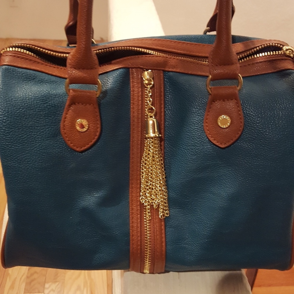 EUC Steve Madden Teal/white Satchel handbag